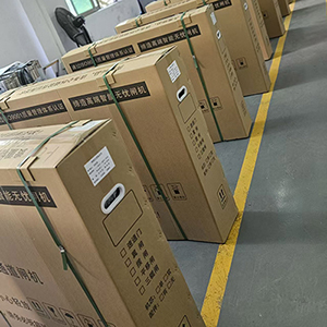 Wrapped gate into a thick carton